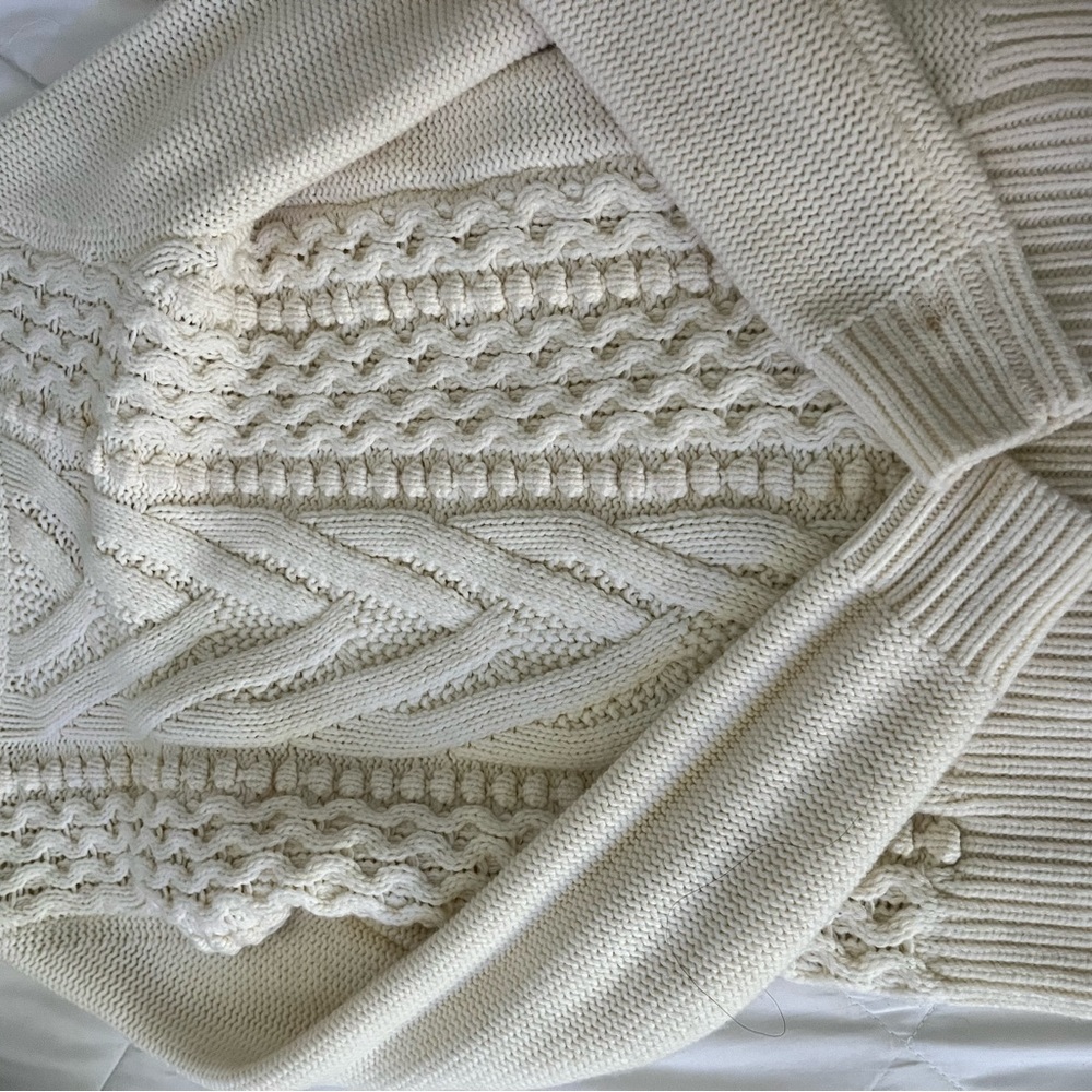 Tommy Hilfiger white sweater